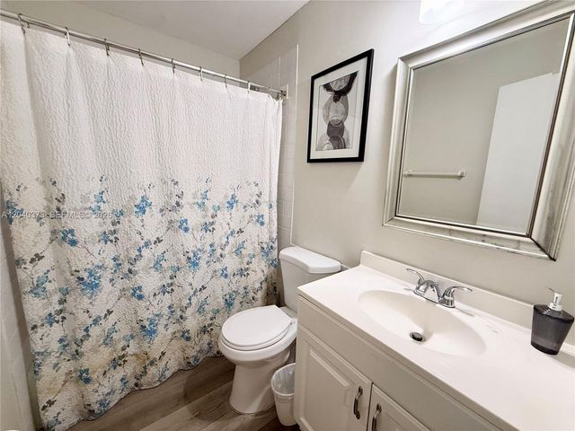 1415 SW 1st Street 6, Fort Lauderdale, FL 33315
