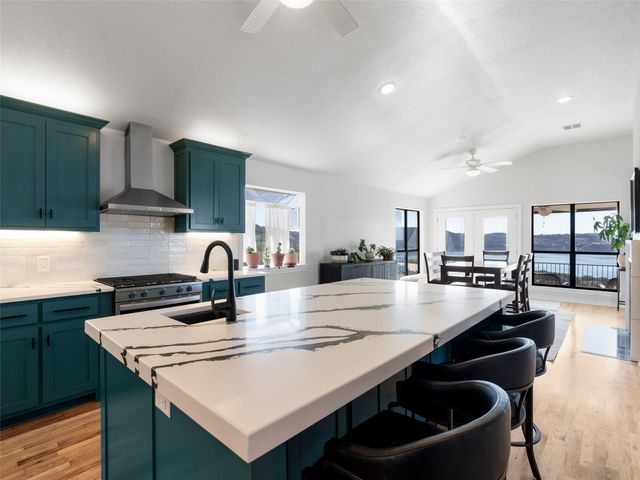 13805 Skyline DR, Austin, TX 78732