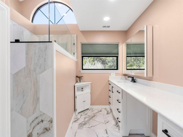 13805 Skyline DR, Austin, TX 78732