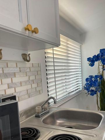 5615 Hope Street 1, Hollywood, FL 33021