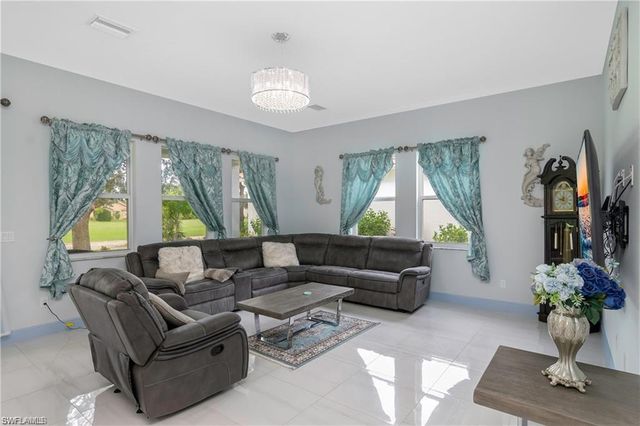 2181 Vardin PL, Naples, FL 34120