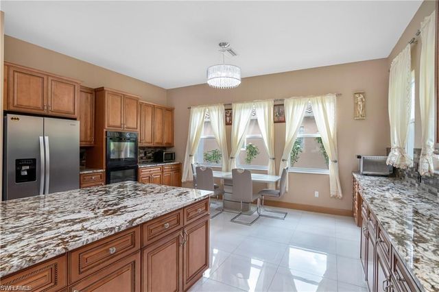2181 Vardin PL, Naples, FL 34120