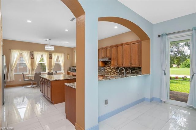 2181 Vardin PL, Naples, FL 34120