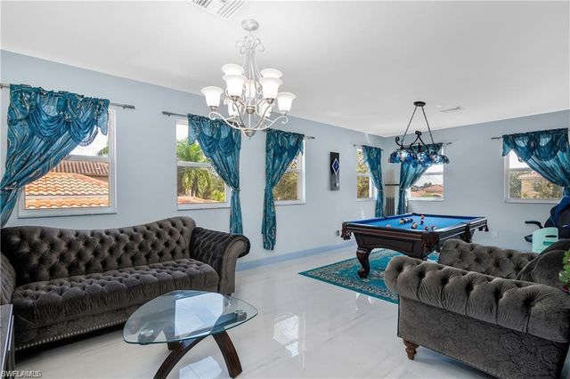 2181 Vardin PL, Naples, FL 34120