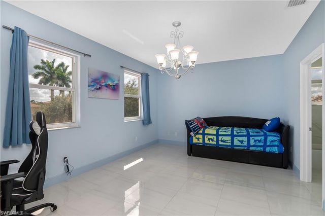 2181 Vardin PL, Naples, FL 34120