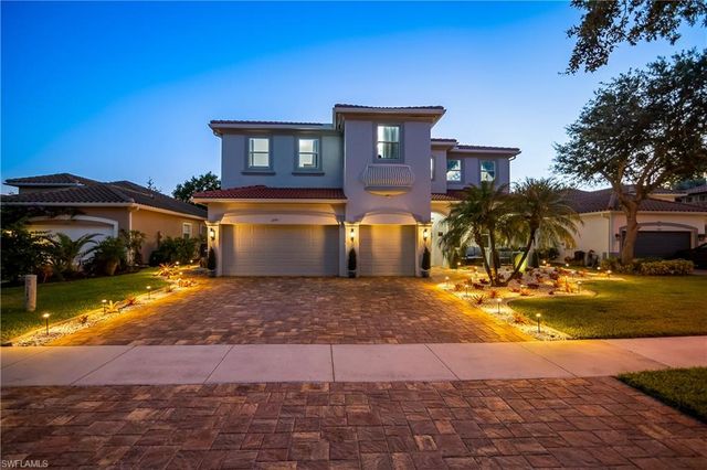 2181 Vardin PL, Naples, FL 34120