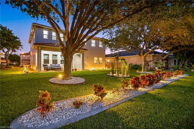 2181 Vardin PL, Naples, FL 34120