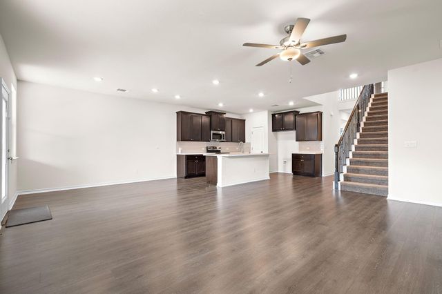 316 Caisson TRL, Liberty Hill, TX 78642