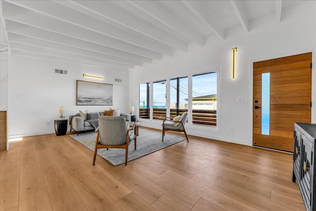 60 Wavecrest Drive, Daly City, CA 94015