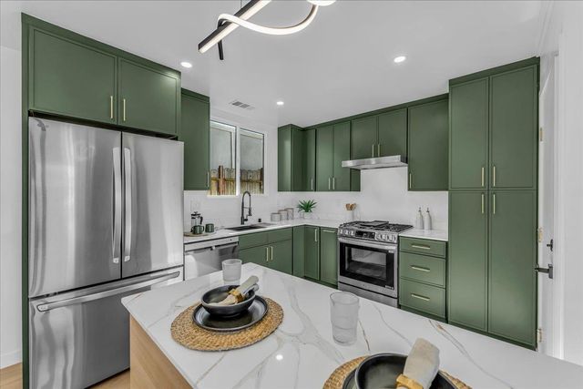 60 Wavecrest Drive, Daly City, CA 94015