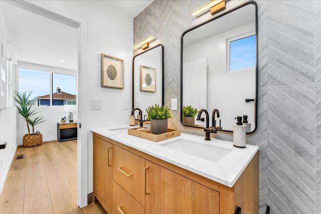 60 Wavecrest Drive, Daly City, CA 94015