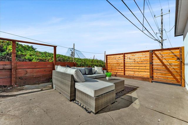 60 Wavecrest Drive, Daly City, CA 94015