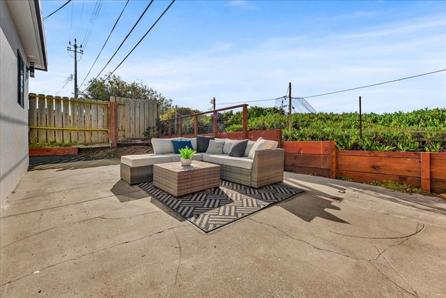 60 Wavecrest Drive, Daly City, CA 94015