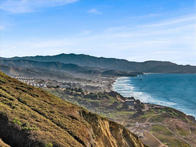 60 Wavecrest Drive, Daly City, CA 94015