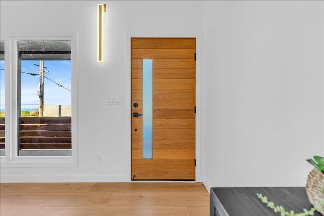 60 Wavecrest Drive, Daly City, CA 94015