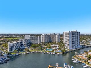 2500 PARKVIEW DR 1418, Hallandale Beach, FL 33009