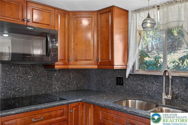 2189 Kistler Avenue, Lower Saucon Twp, PA 18015