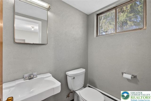 2189 Kistler Avenue, Lower Saucon Twp, PA 18015