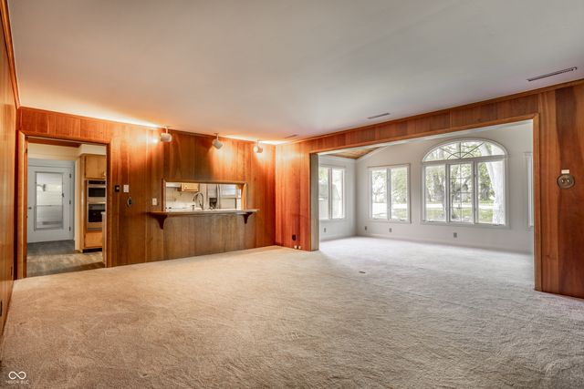 8530 Washington Boulevard, Indianapolis, IN 46240