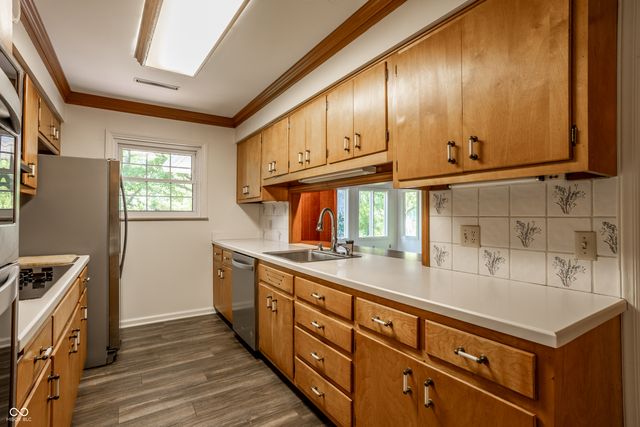 8530 Washington Boulevard, Indianapolis, IN 46240