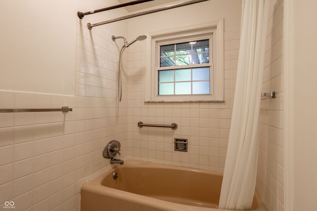 8530 Washington Boulevard, Indianapolis, IN 46240