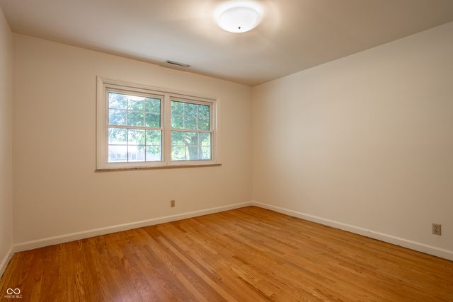 8530 Washington Boulevard, Indianapolis, IN 46240