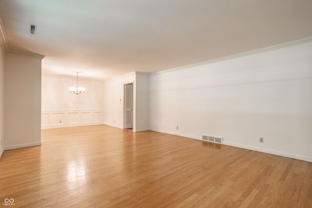 8530 Washington Boulevard, Indianapolis, IN 46240