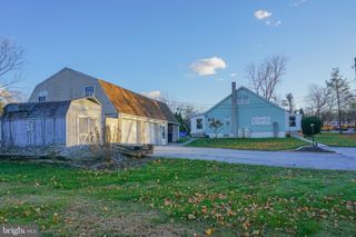 40 CUPOLA RD, Honey Brook, PA 19344