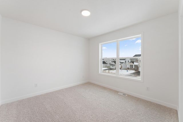 7545 Upper 42nd Street N, Oakdale, MN 55128