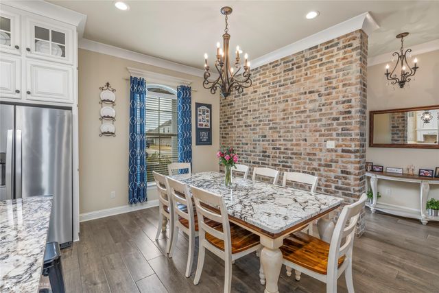 604 Dumaine Drive, Bossier City, LA 71111