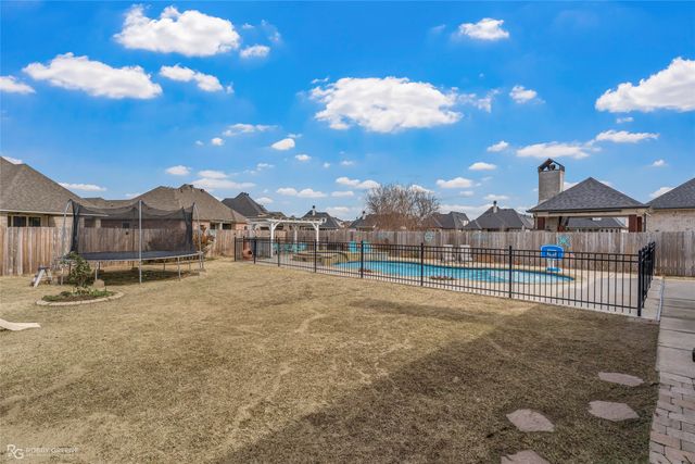 604 Dumaine Drive, Bossier City, LA 71111