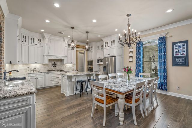 604 Dumaine Drive, Bossier City, LA 71111