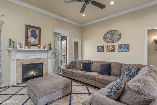 604 Dumaine Drive, Bossier City, LA 71111