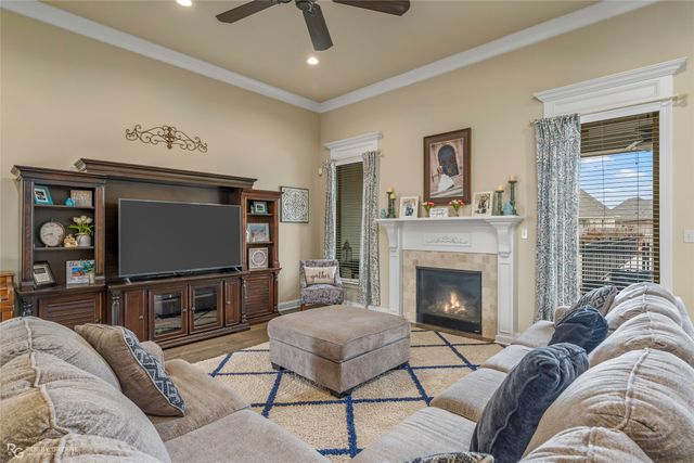 604 Dumaine Drive, Bossier City, LA 71111