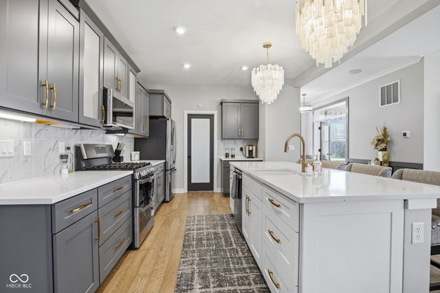 19918 Chatham Green Drive, Westfield, IN 46074