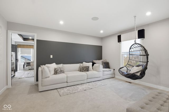 19918 Chatham Green Drive, Westfield, IN 46074