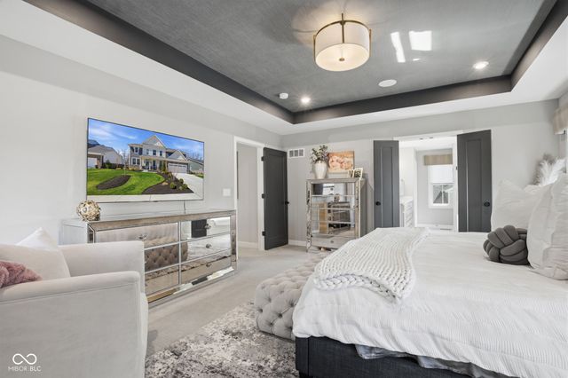 19918 Chatham Green Drive, Westfield, IN 46074