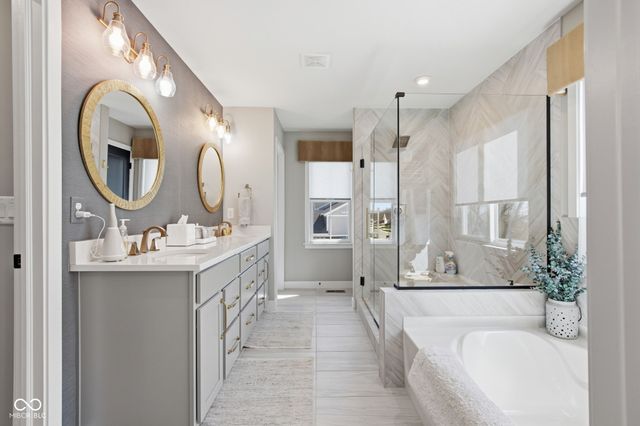 19918 Chatham Green Drive, Westfield, IN 46074