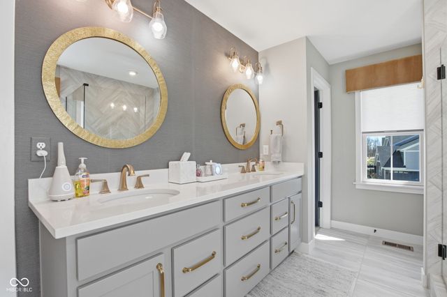 19918 Chatham Green Drive, Westfield, IN 46074