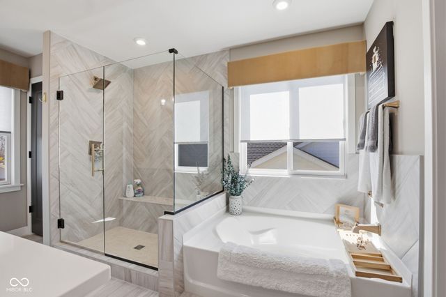 19918 Chatham Green Drive, Westfield, IN 46074