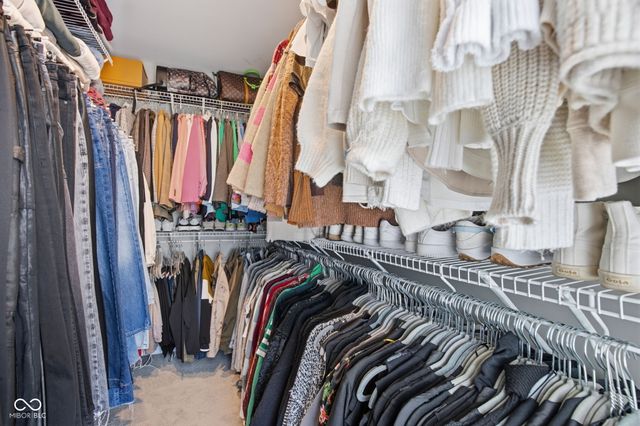 19918 Chatham Green Drive, Westfield, IN 46074