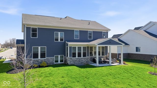 19918 Chatham Green Drive, Westfield, IN 46074