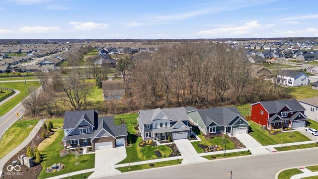 19918 Chatham Green Drive, Westfield, IN 46074