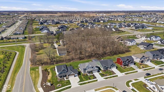 19918 Chatham Green Drive, Westfield, IN 46074