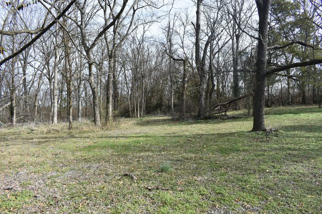 209 Hillcrest Dr, Madison, TN 37115