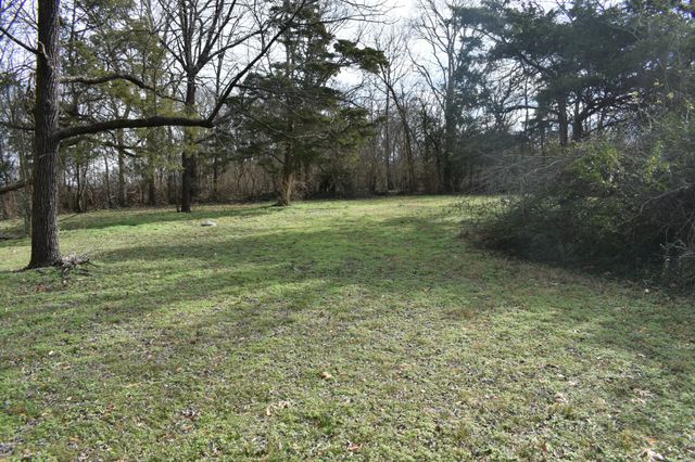 209 Hillcrest Dr, Madison, TN 37115