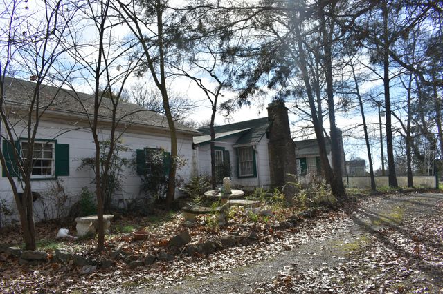 209 Hillcrest Dr, Madison, TN 37115