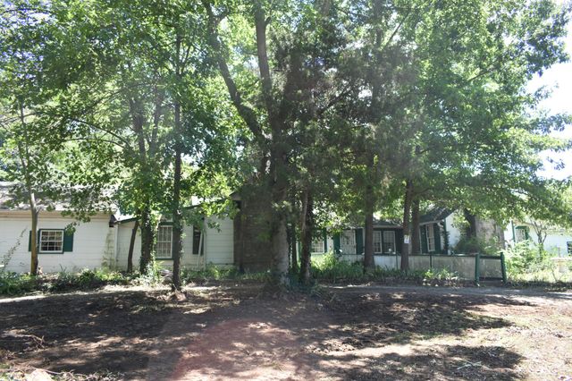 209 Hillcrest Dr, Madison, TN 37115