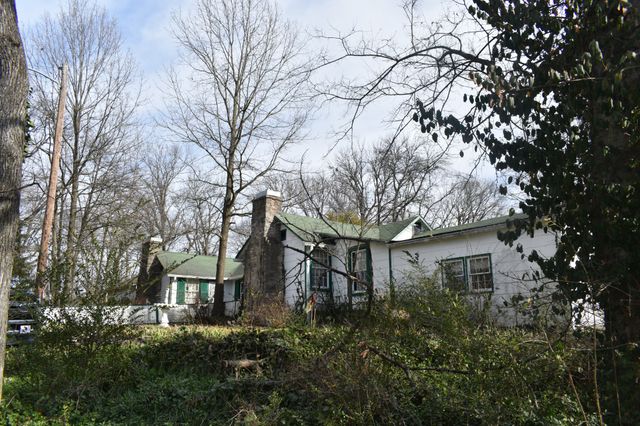 209 Hillcrest Dr, Madison, TN 37115