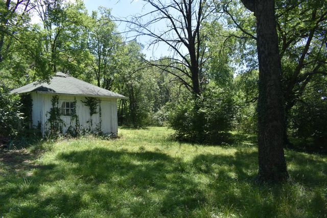 209 Hillcrest Dr, Madison, TN 37115